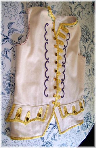Wabanaki double curve beadwork